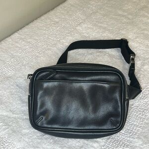 Coach Men’s Black Leather Belt Bag / Crossbody Sling